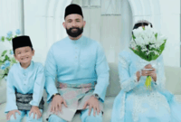 Krim Mata dengan Aplikator Sejuk: Hanya Gimik?