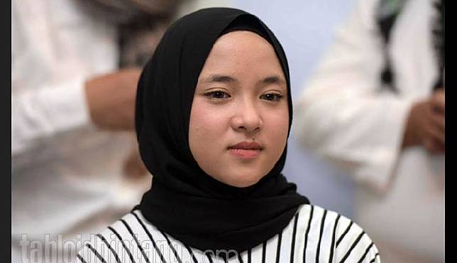 Inspirasi Gaya Hijab Dan Makeup Sekali Guna: Menjadikan Anda Tampil Menakjubkan
